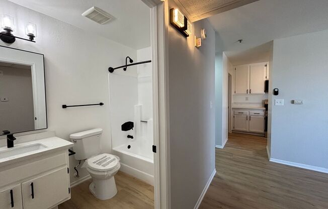 1 bed, 1 bath, 700 sqft, $1,798, Unit 416