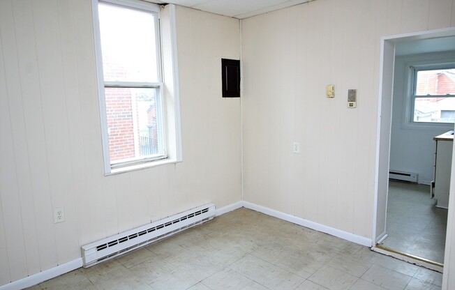 1957 Snyder Ave