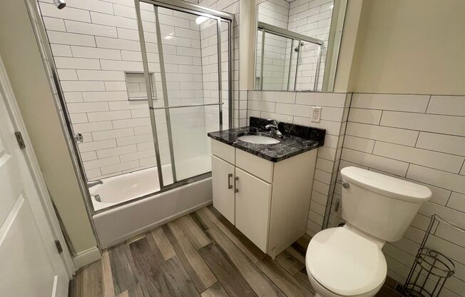 Studio, 1 bath, 460 sqft, $2,100, Unit 2