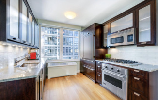 80 RIVERSIDE BLVD