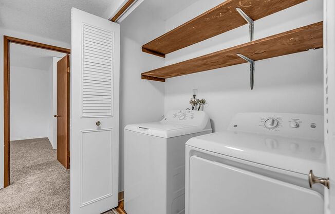 2 beds, 2 baths, 1,220 sqft, $2,300, Unit 1513