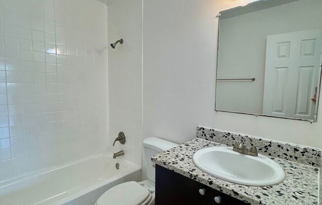 4 beds, 2 baths, 1,407 sqft, $2,575, Unit 092