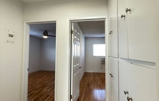 2 beds, 1 bath, 850 sqft, $3,075, Unit 105#12