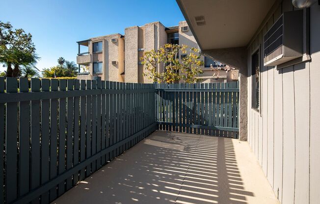 1 bed, 1 bath, 725 sqft, $1,995, Unit 17