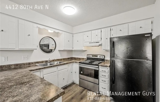 4412 80 AVE N