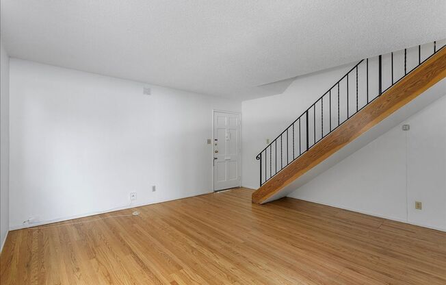 COTTAGE ST 1443