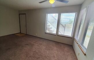 2 beds, 1 bath, 700 sqft, $700, Unit 510-3