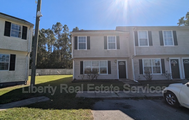 1100 Pineland Ave #5E