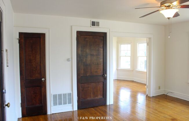 1 bed, 1 bath, 615 sqft, $1,015, Unit 1560-301