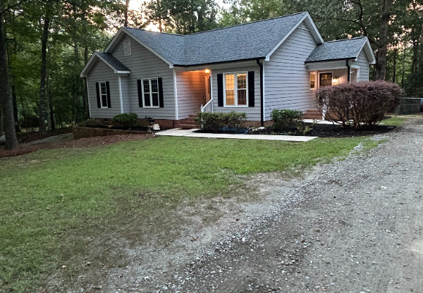 110 WOODLAND RDG DR