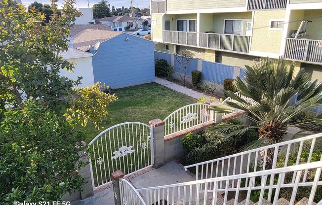 2100 Cabrillo Ave.