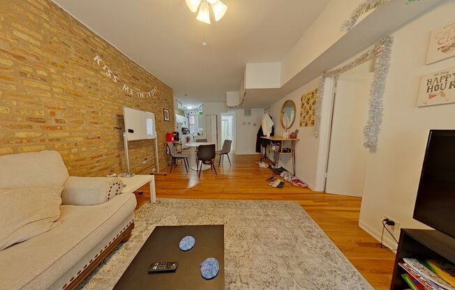 2 beds, 1 bath, 850 sqft, $2,900, Unit 1315 2A