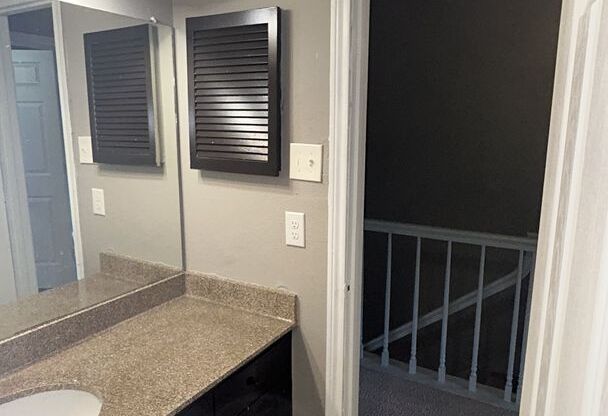 2 beds, 1.5 baths, 1,150 sqft, $1,185, Unit 206