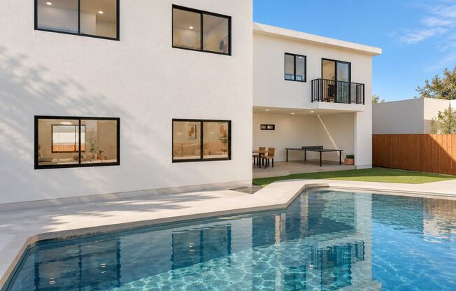 Brand New 4 Bed / 2 Bath Near SDSU with Shared Pool, Balcony and Chef’s Kitchen