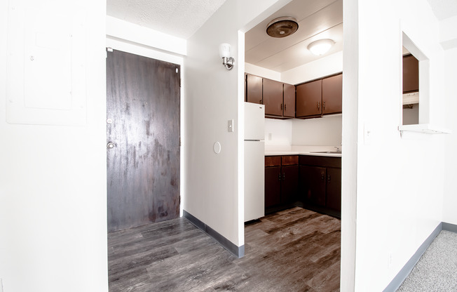 1 bed, 1 bath, 529 sqft, $850, Unit Pine Cone Village C-24