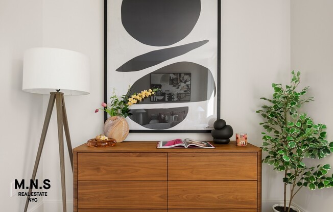 Studio, 1 bath, $3,245, Unit 720