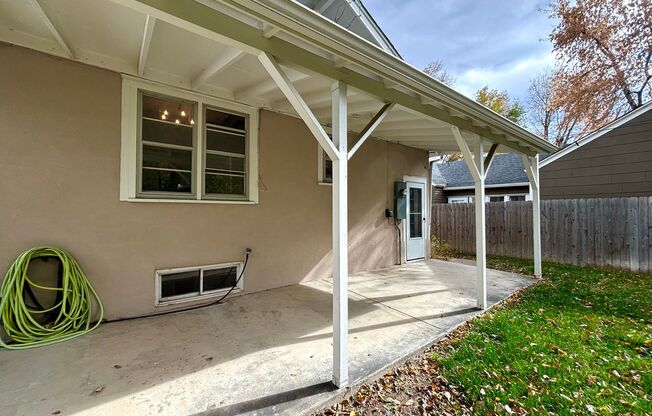 3 beds, 2 baths, $2,595