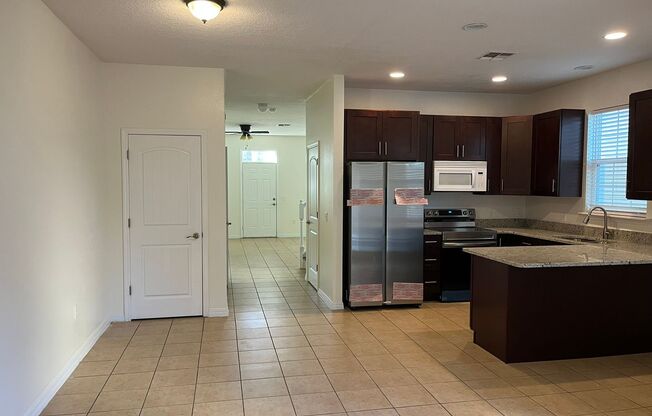 3/2.5 Townhouse in Downtown Kissimmee