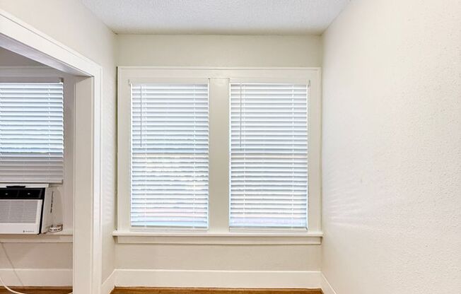 Studio, 1 bath, $895, Unit B2619