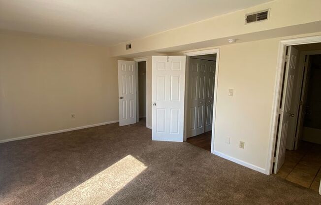 2 beds, 2 baths, $1,800