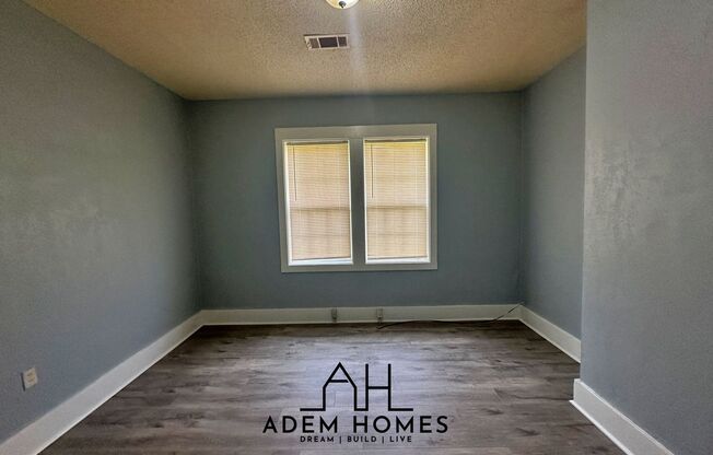 Spacious 2 Bedroom Home in a Central Location!! - (Duplex)