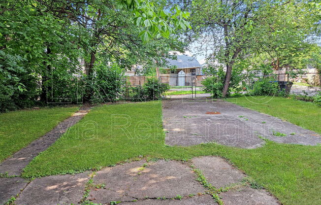 1709 W. Gaulbert Ave.