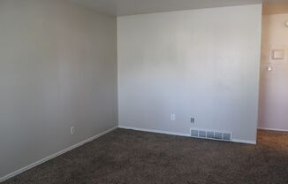 2 beds, 1 bath, $1,395