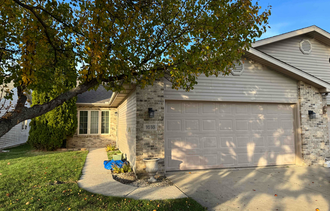 1618 BEECH DR