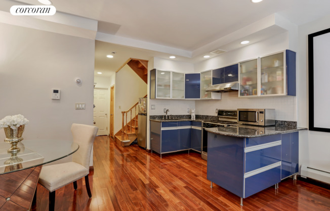 124 NASSAU ST