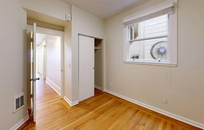 327 9 AVE