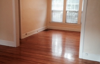 2 beds, 1 bath, $1,395, Unit Apt 12