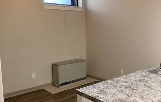 1 bed, 1 bath, 950 sqft, $2,550, Unit 103