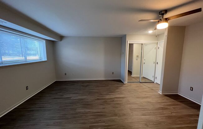 Studio, 1 bath, 400 sqft, $1,325, Unit 612-101