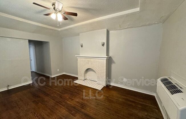 2820 NW 23