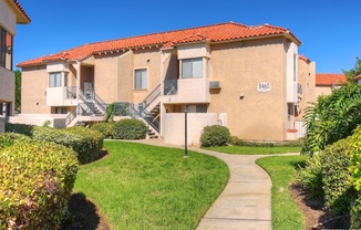 Upper level 2BR/2BA Condo for rent in Mira Mesa!