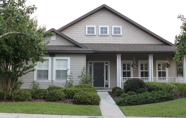 Beautiful Home in Longleaf!