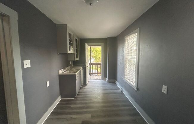 1 bed, 1 bath, 428 sqft, $750, Unit Unit 4