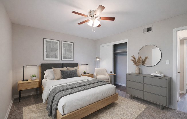 2 beds, 1 bath, 816 sqft, $1,245, Unit 2194-09