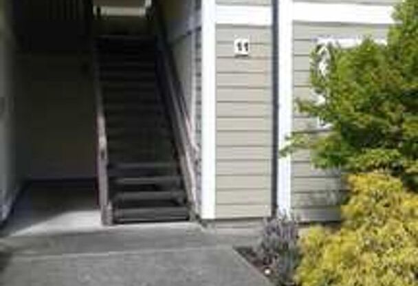 Great 1br 1bath Condo w/Tennis court/swimming pool/playground  For Rent