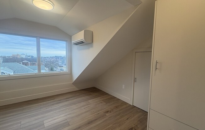 3 beds, 2 baths, 1,000 sqft, $3,800, Unit 3A