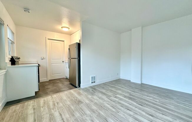 1 bed, 1 bath, 450 sqft, $1,595, Unit 6115 8th Ave NW