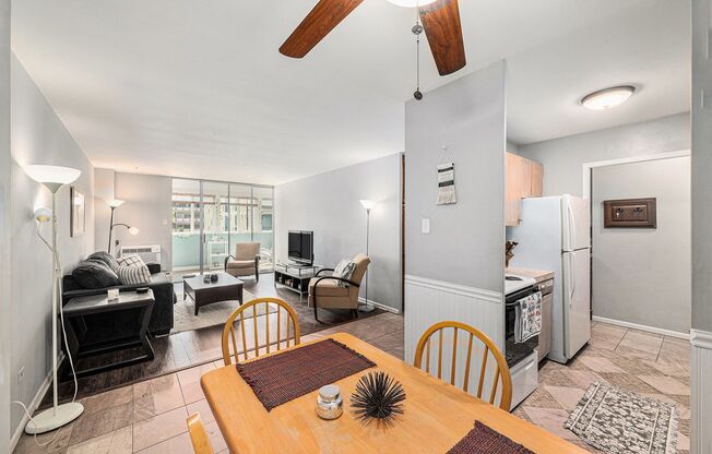 1 bed, 1 bath, $1,600, Unit # 407