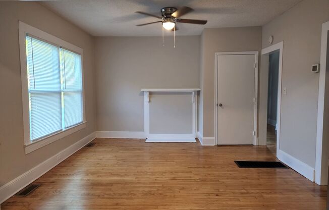 3 beds, 1.5 baths, $1,700