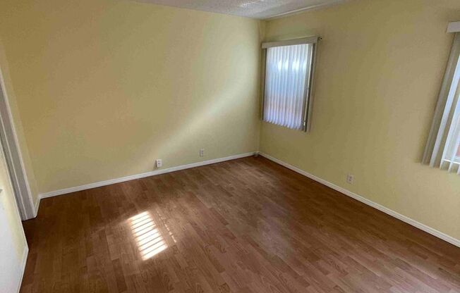 Studio, 1 bath, 425 sqft, $1,850