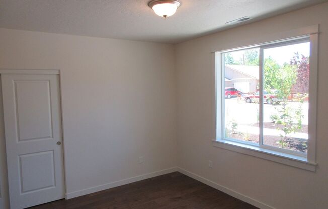 3 beds, 2 baths, $2,595