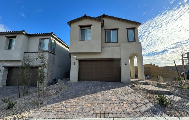 s 4 bedroom 2.5 Bathrooms with Loft, home is a Must See!