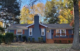 Beautiful 3 Bedroom in Windsor Park Neighborhood ( East Charlotte)
