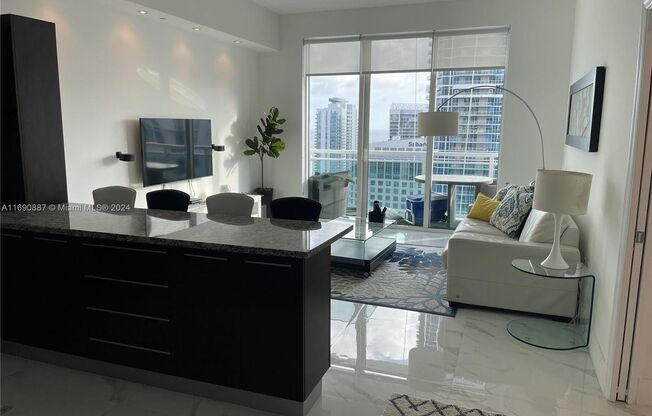 1 bed, 1 bath, 628 sqft, $3,500, Unit 950 Brickell Bay Dr # 44-09 (A11690887)