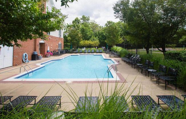 4850 Eisenhower Ave 407