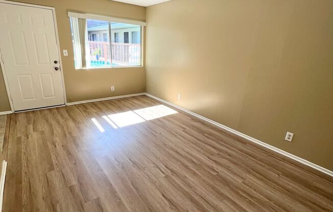 KORNBLUM 3 (Sunrise Apts)